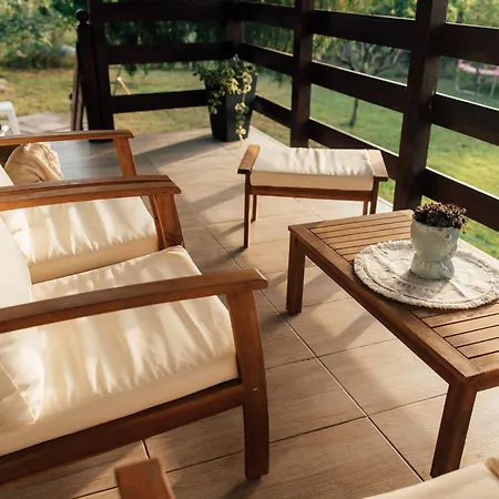 Sapat Vetra Vikendica * Vrsac