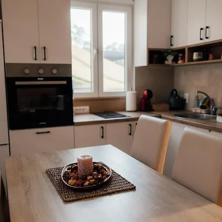 Sapat Vetra Vikendica Dom wakacyjny *